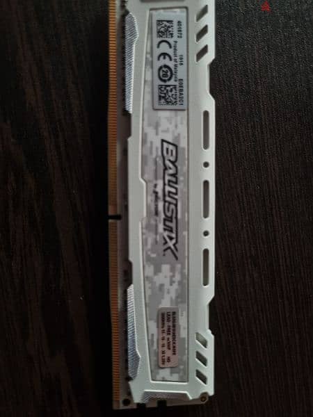 Ram Ballistix White 8 Gb, 3000 mhz 9