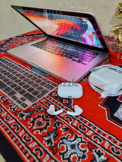 Mac book pro 2012. بحالة ممتازة