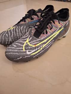 New Nike football phantom shoes size 43 حذاء كرة نايك جديد 0