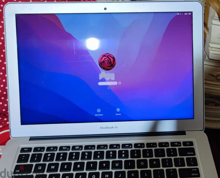 Apple MacBook Air A1466 in perfect all original condition 5