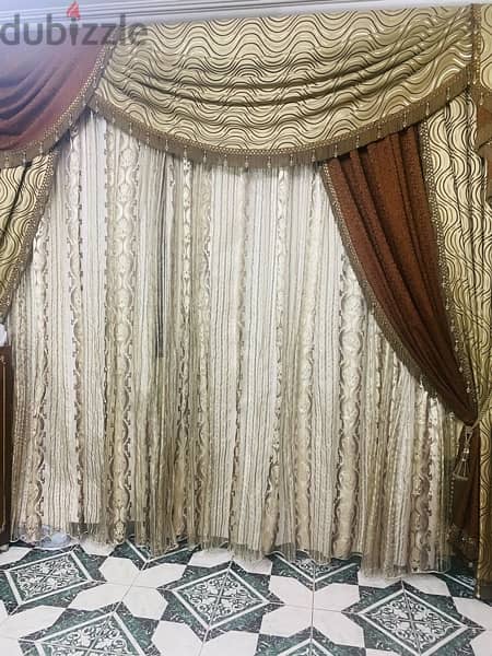 curtain used in condition new 2