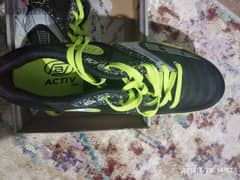 active football shoes 0