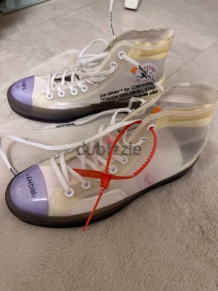 Converse Offwhite Shoes 1