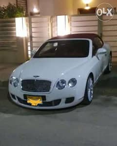 للبيع سيارة Bentley لاصحاب الاقامات والجنسيات الاخري سيارة جمرك 0