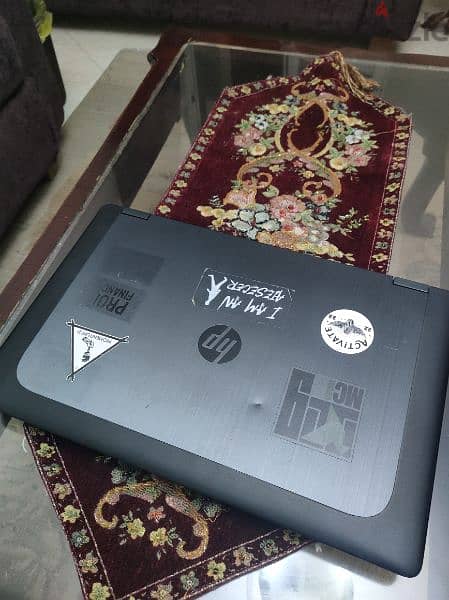 جهاز HP ZBook كرت شاشة 8giga 2