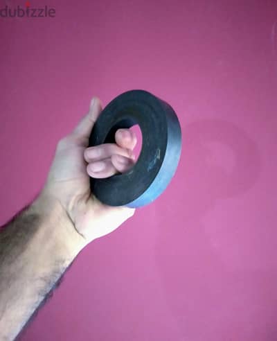مغناطيس فرايت Ferrite Magnet قوة جذب حتي 2 كيلو جرام  لتطبيقات متعددة