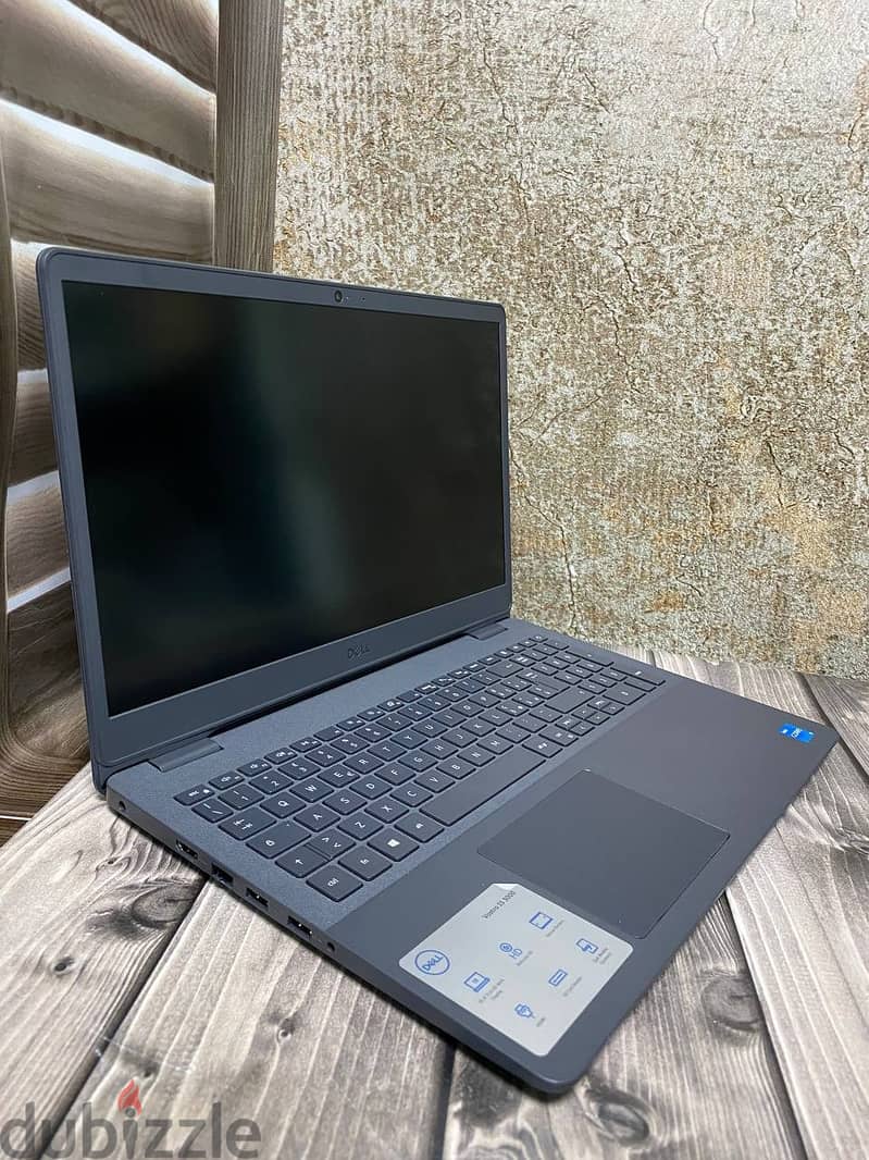 Laptop Dell vostro 3500 - i7-1165G7 (LIKE NEW) 0