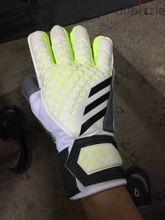Goalkeeper glove 0