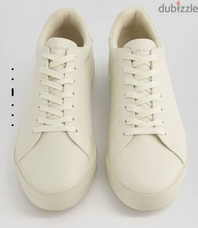 bershka sneakers  size 43