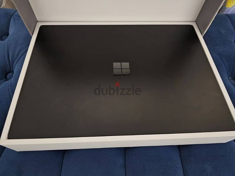 Microsoft surface laptop 5 1