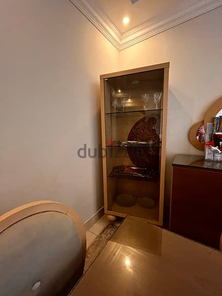 Dinning Room (used) excellent condition 4