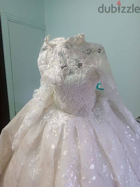 فستان زفاف  للبيع 1