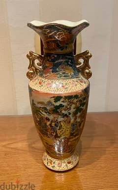 Chinoiserie stamped vase Satsuma  ڤاز شنواه ساتسوما بالختم رسم بارز 0