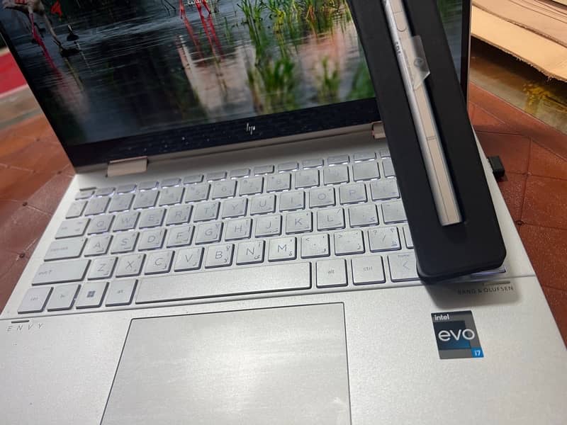 HP ENVY X360 2 IN 1 Touch & Pen 11