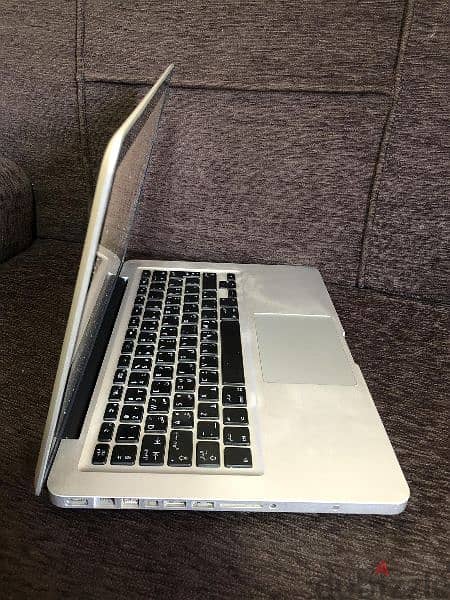 MacBook Pro 13 inch 1