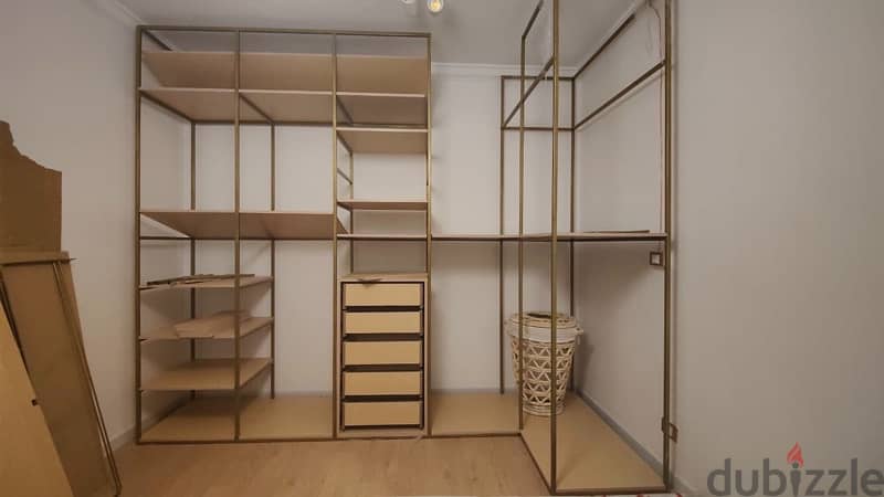 closet / dressing / storage unit 3