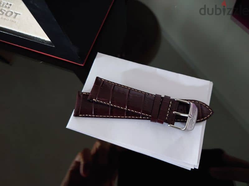 Tissot watch, V8 with brand original straps- Swiss made 2