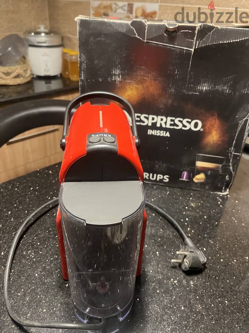ماكينةتحضير قهوة نسبريسو 3