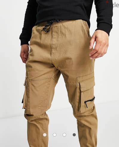 Bershka Beige cargo pants original - كارجو بيرشكا بيچ اصلي