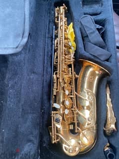 Alto saxophone X5 com. au slightly used
