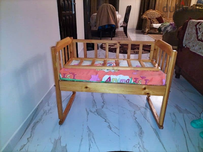 سرير أطفال خشب ١ متر x ٦٠ سم 1