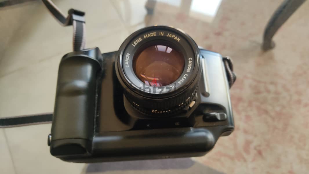 كاميرا كانون T90 افلام مع عدسه 50 . . يابانى 1