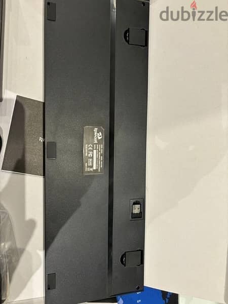 Redragon k618 wireless RGB Mechanical Keyboard - black 10