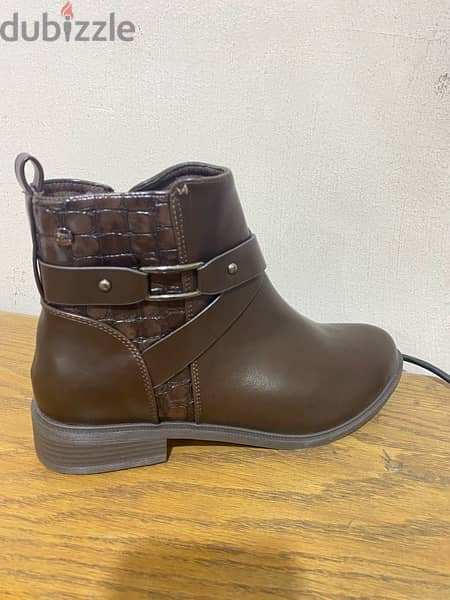 brown half boot size 41 0