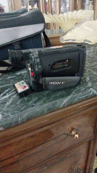 كاميرا تصوير فيديو سوني ديجيتال - Sony handycam 220×digital zoom 3