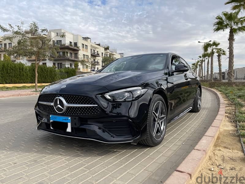 Mercedes c180 amg 2022 9000 kilos wakeel from owner 2