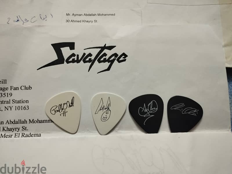 Very special guitar picks with signature 1