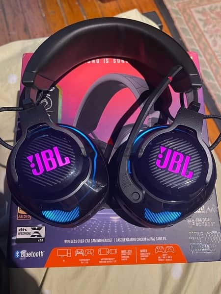 jbl quantom 910 gaming headphone 6