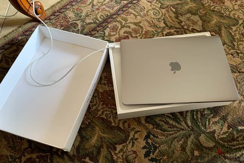 13.3-inch MacBook Pro 2017 1