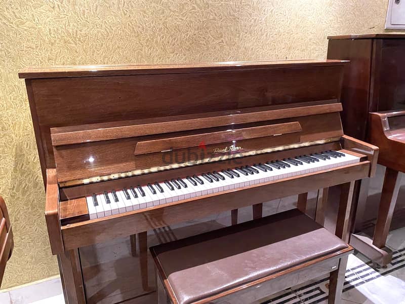Pearl river piano for professional pianist 1