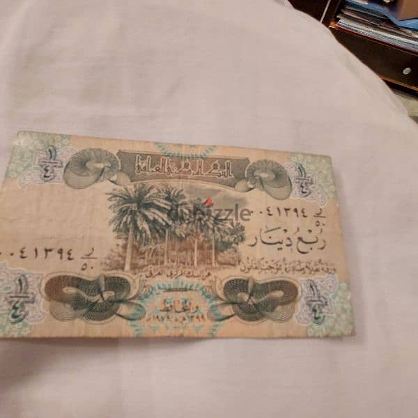 مجموعة  كبيرة من العملات المصرية والعربية والاجنبيه 10
