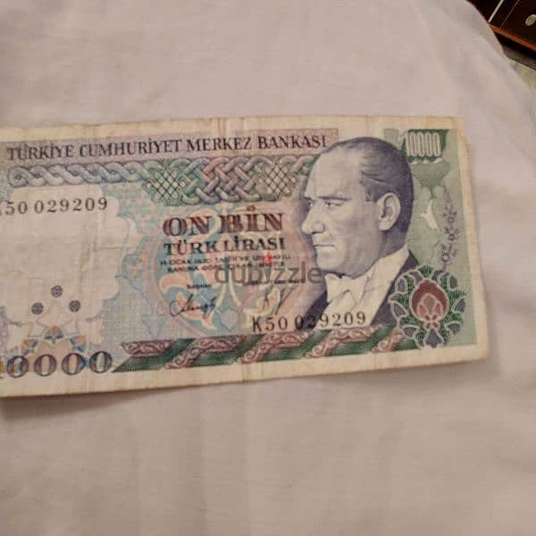 مجموعة  كبيرة من العملات المصرية والعربية والاجنبيه 14