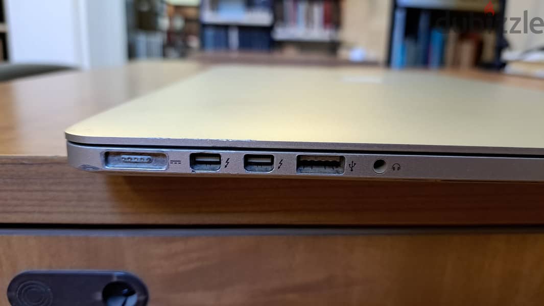 MacBook Pro Retina 15" Mid 2015 1