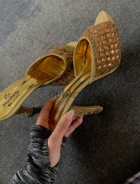 gold heels 1