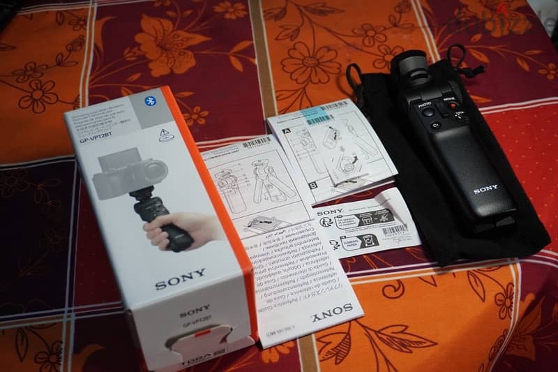 Sony Shooting Grip With Wireless Remote Commander GP-VPT2BT 1