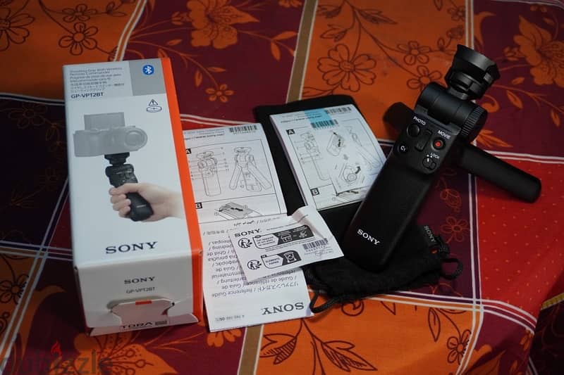 Sony Shooting Grip With Wireless Remote Commander GP-VPT2BT 5