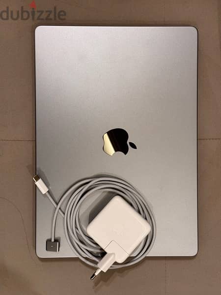 MacBook Pro M3 14-inch 6