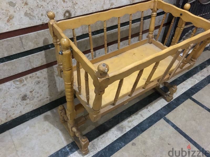سرير اطفال خشب زان 1