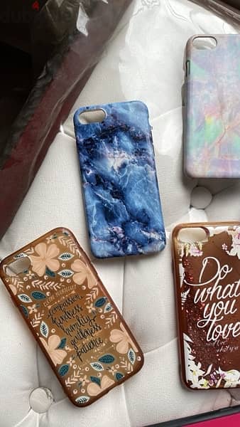 Iphone 7/8/SE covers for sale للبيع 1