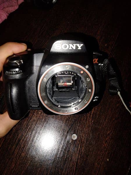كاميرا ثوني 4