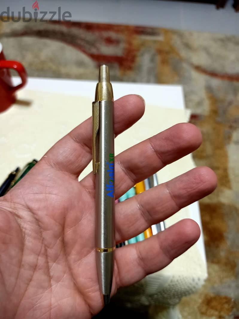 قلم شيفرجاف و6 قلم باركرجاف و2قلم باركر حبر ب2000ج 4
