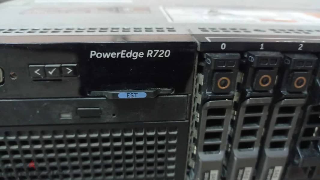 Dell PowerEdge R720 بسعر خيالي 1