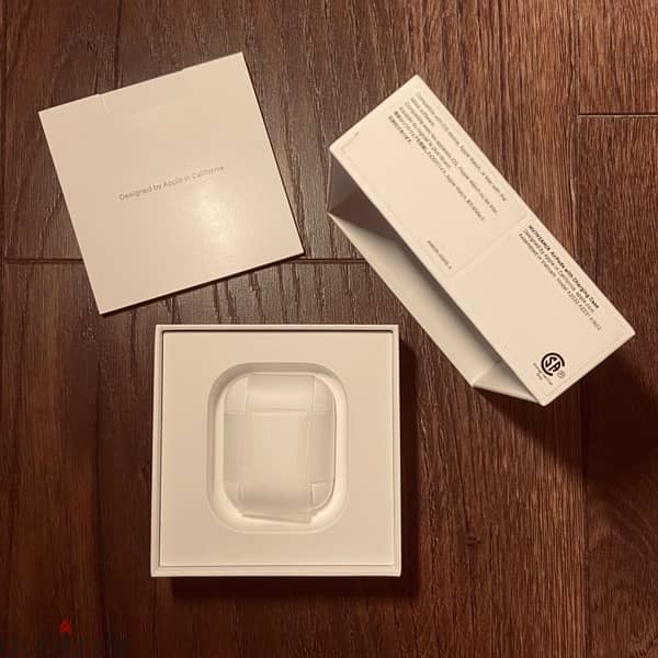 Apple AirPods 2 second generation (2nd generation) brand new 5