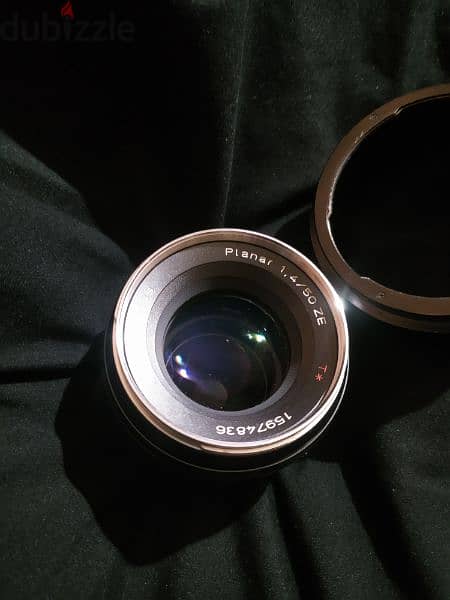 ZEISS Planar T* 50mm f/1.4 ZE Lens for Canon EF 1