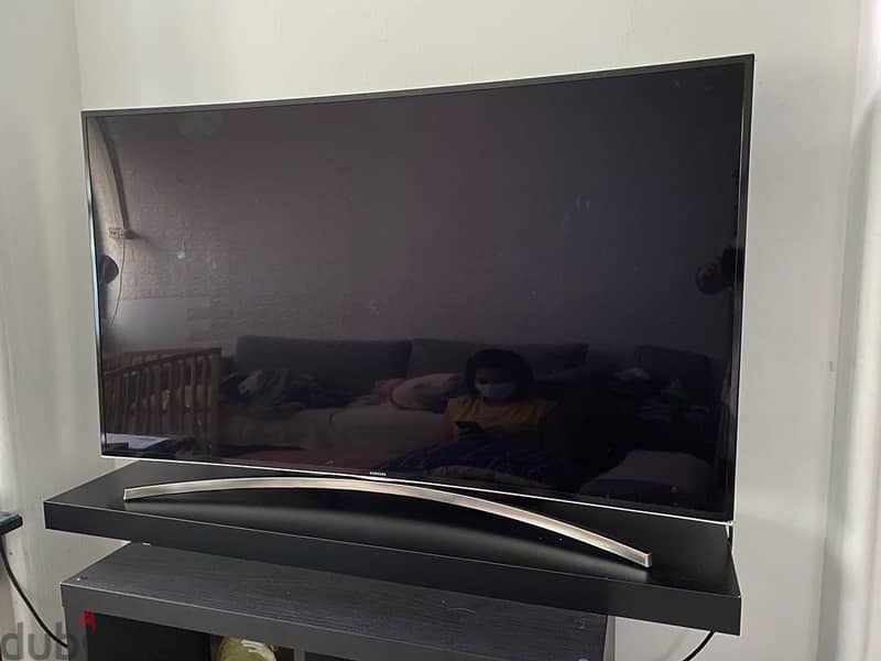 Samsung 48 inch smart curved TV 1