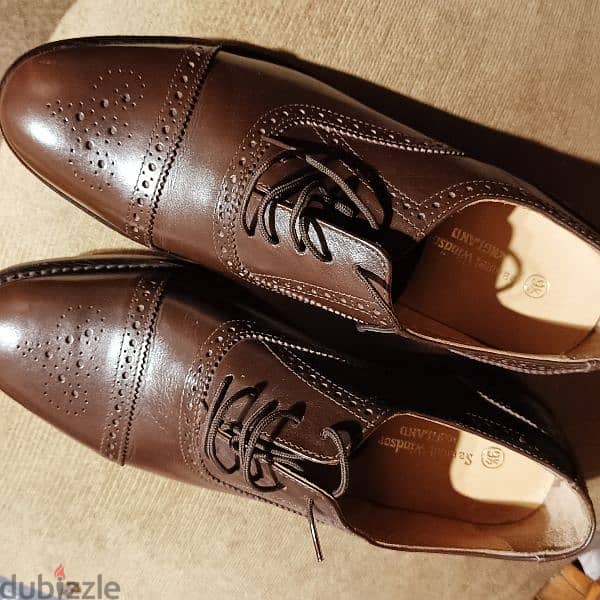 Samuel Winsor oxford shoes,size 9.5,new 3